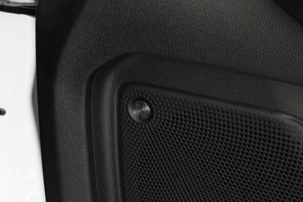 Ford Kuga 2.5 PHEV ST-Line X 225pk > Winterpakket/Trekhaak/all season/Frozen White/Plug-in hybride