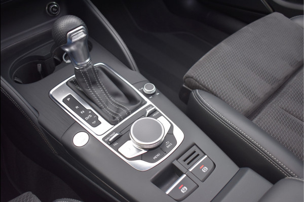 Audi A3 Sportback 40e S-Line 204 Pk Pano B&O Virtual Camera ACC Keyless Leder 18 Inch