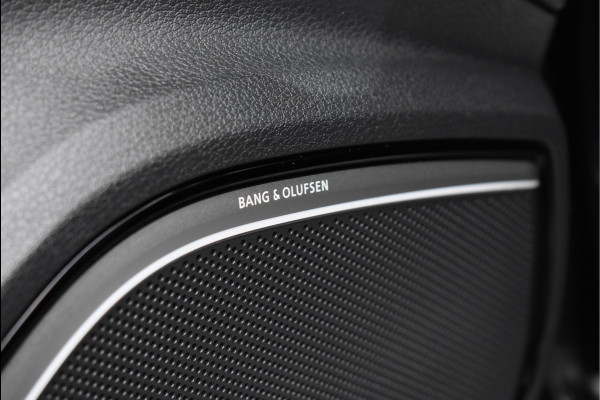 Audi A3 Sportback 40e S-Line 204 Pk Pano B&O Virtual Camera ACC Keyless Leder 18 Inch