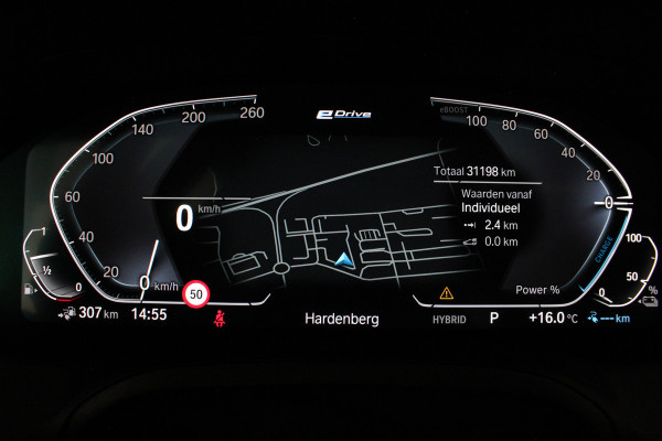 BMW 3 Serie 330e High Executive 292pk/Cognac Leer/Memory/Schuifdak/Luxury Line/ kleur MINERALGRAU/Achteruitrijcamera