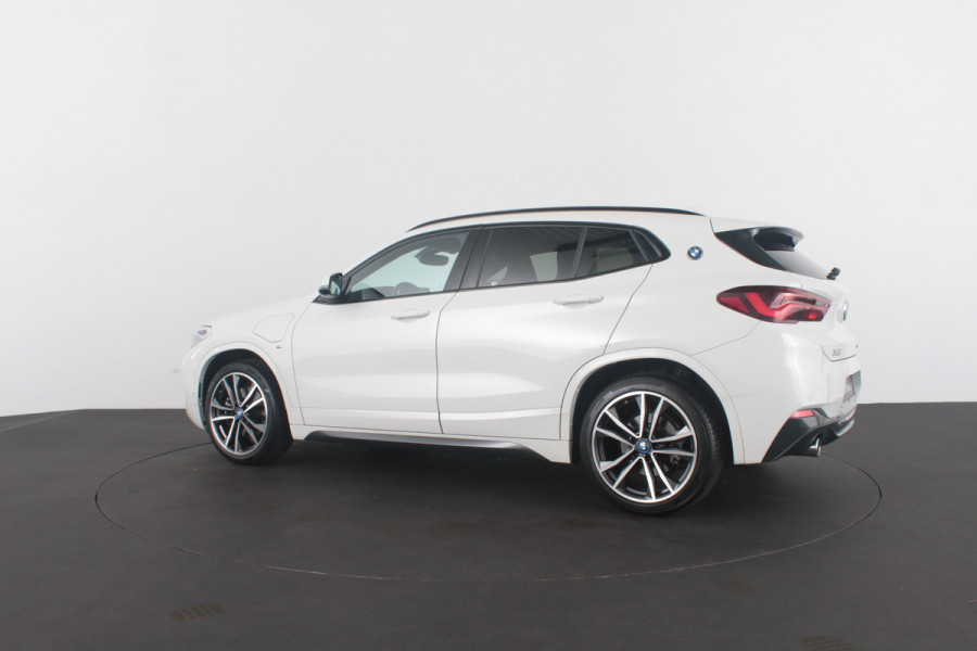 BMW X2 xDrive 25e M Sport 220pk/Pano.schuif/Memory/19 inch/Shadow-Line