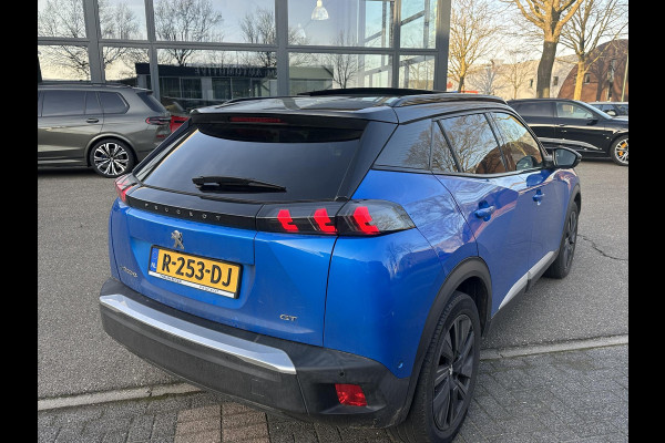 Peugeot e-2008 EV GT Pack 50 kWh SOH 90% | 3-Fase boordlader | Warmtepomp | Open Panoramadak | Camera | Stoelverwarming | Adaptieve Cruise Control | Full Option | Dealeronderhouden | Inclusief 12 mnd BOVAG garantie |