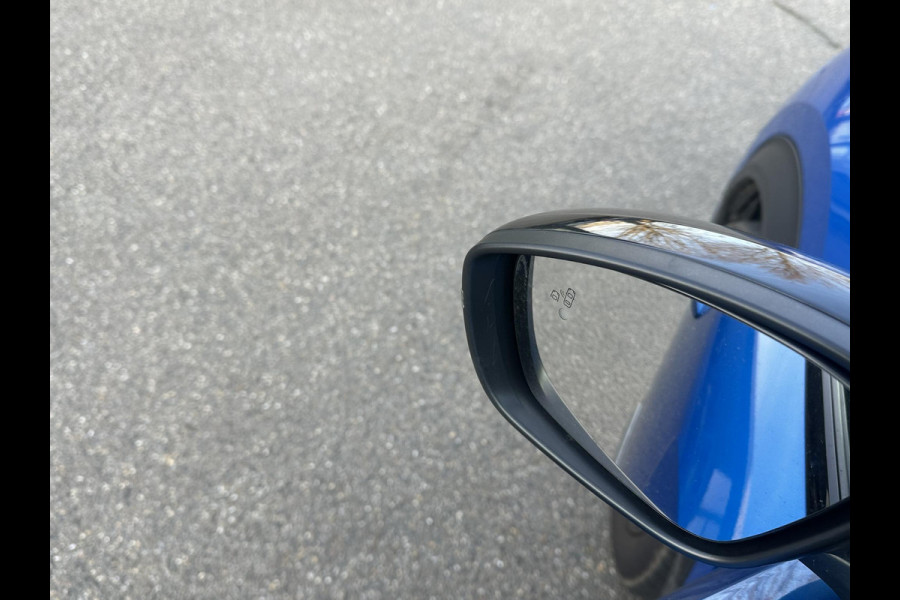 Peugeot e-2008 EV GT Pack 50 kWh SOH 90% | 3-Fase boordlader | Warmtepomp | Open Panoramadak | Camera | Stoelverwarming | Adaptieve Cruise Control | Full Option | Dealeronderhouden | Inclusief 12 mnd BOVAG garantie |