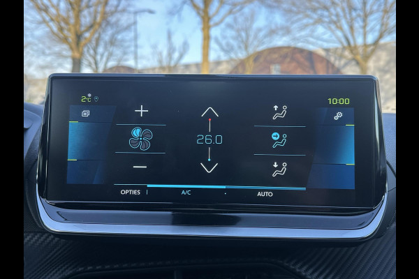 Peugeot e-2008 EV GT Pack 50 kWh SOH 90% | 3-Fase boordlader | Warmtepomp | Open Panoramadak | Camera | Stoelverwarming | Adaptieve Cruise Control | Full Option | Dealeronderhouden | Inclusief 12 mnd BOVAG garantie |