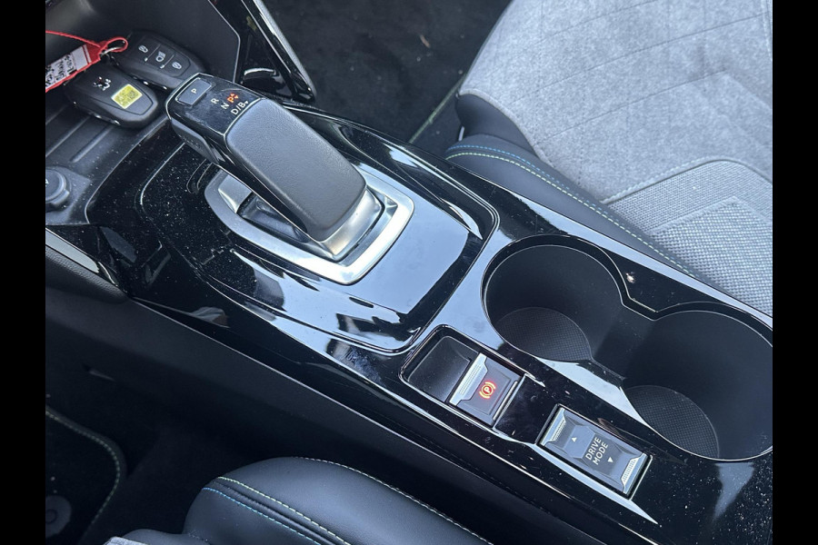 Peugeot e-2008 EV GT Pack 50 kWh SOH 90% | 3-Fase boordlader | Warmtepomp | Open Panoramadak | Camera | Stoelverwarming | Adaptieve Cruise Control | Full Option | Dealeronderhouden | Inclusief 12 mnd BOVAG garantie |