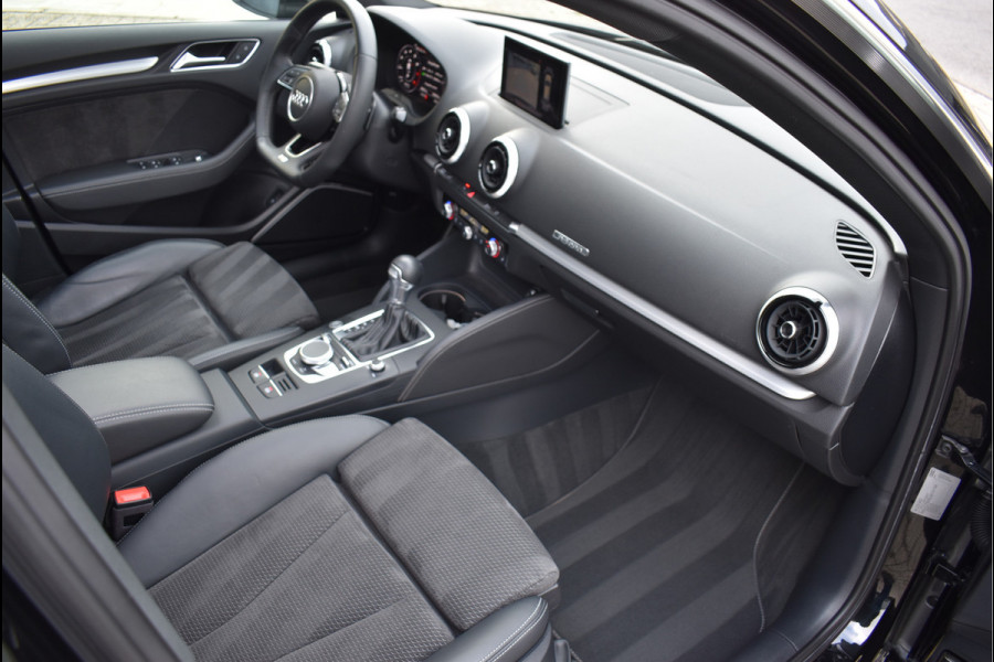 Audi A3 Sportback 40e S-Line 204 Pk Pano B&O Virtual Camera ACC Keyless Leder 18 Inch