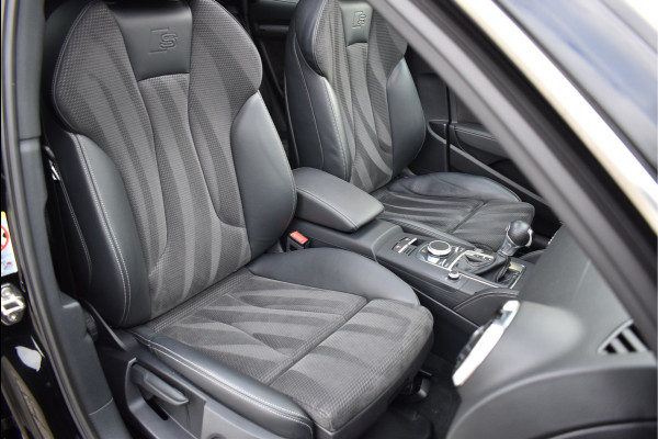 Audi A3 Sportback 40e S-Line 204 Pk Pano B&O Virtual Camera ACC Keyless Leder 18 Inch