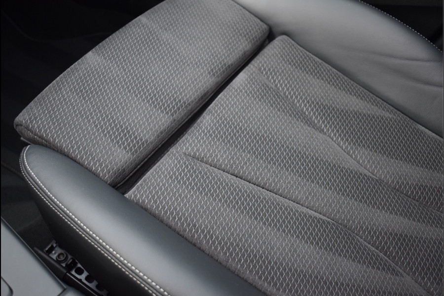 Audi A3 Sportback 40e S-Line 204 Pk Pano B&O Virtual Camera ACC Keyless Leder 18 Inch