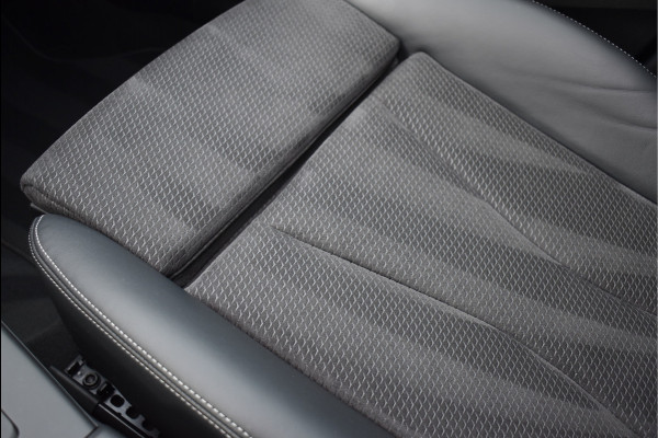 Audi A3 Sportback 40e S-Line 204 Pk Pano B&O Virtual Camera ACC Keyless Leder 18 Inch