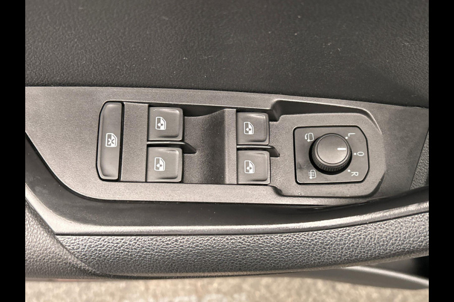 Škoda Karoq 1.0 TSI Business Edition Plus | Apple/Carplay | Stoel/Stuur Verwarming | Leder