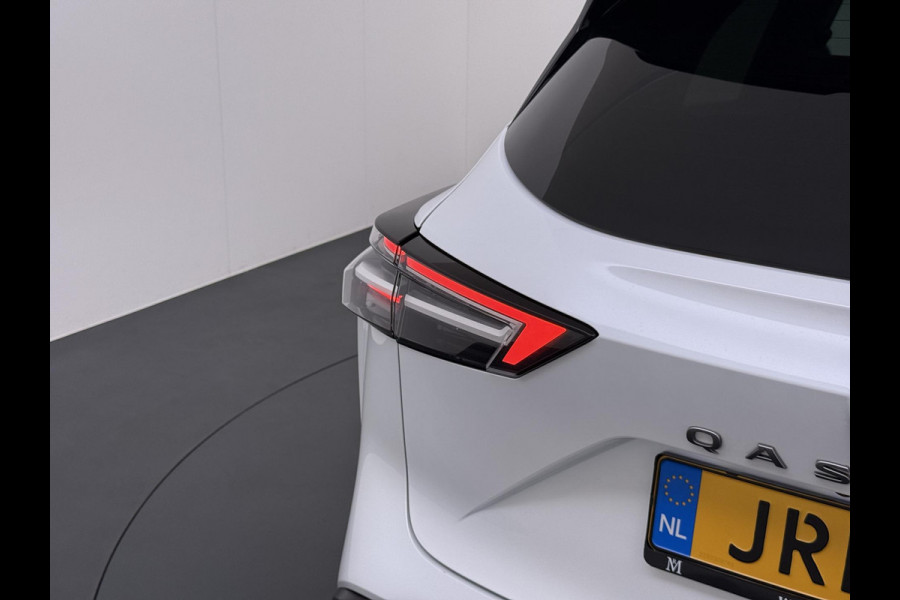 Nissan QASHQAI 1.3 MHEV Xtronic N-Connecta 1.3 MHEV Xtronic N-Connecta | FABRIEKSGARANTIE| PANO| VOORRUITVERWARMING| STOEL + STUUR VERWARMING| 360 CAMERA| DODE HOEK| HEAD-UP| ELEK. ACHTERKLEP