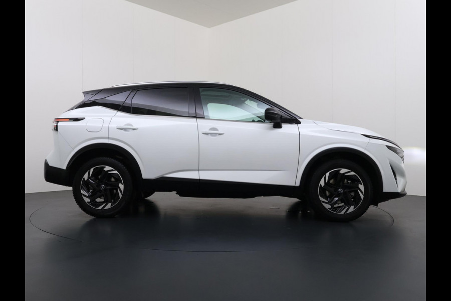 Nissan QASHQAI 1.3 MHEV Xtronic N-Connecta 1.3 MHEV Xtronic N-Connecta | FABRIEKSGARANTIE| PANO| VOORRUITVERWARMING| STOEL + STUUR VERWARMING| 360 CAMERA| DODE HOEK| HEAD-UP| ELEK. ACHTERKLEP