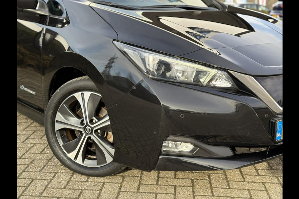 Nissan Leaf N-Connecta 40 kWh (SoH 90%!) | Navi, Carplay/Android, 360camera, ACC, Stoel+Stuur+Achterbankverw. |