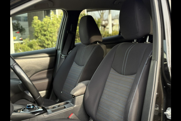 Nissan Leaf N-Connecta 40 kWh (SoH 90%!) | Navi, Carplay/Android, 360camera, ACC, Stoel+Stuur+Achterbankverw. |