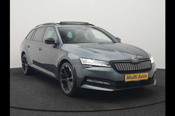 Škoda Superb Combi 1.4 TSI iV Sportline Business Plug In Hybrid 218pk Dealer O.H. PHEV | Trekhaak Af Fabriek | Panodak | Adaptive Cruise | 360 Camera | Alcantara Sportstoelen Memory & Verwarmd | Apple Carplay | Keyless | Blis | Virtual | Navigatie | DAB |