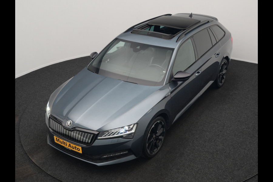 Škoda Superb Combi 1.4 TSI iV Sportline Business Plug In Hybrid 218pk Dealer O.H. PHEV | Trekhaak Af Fabriek | Panodak | Adaptive Cruise | 360 Camera | Alcantara Sportstoelen Memory & Verwarmd | Apple Carplay | Keyless | Blis | Virtual | Navigatie | DAB |