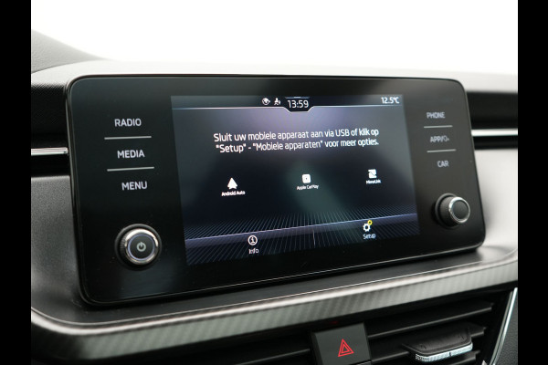 Škoda Kamiq 1.0 TSI Monte Carlo 116pk DSG Dealer O.H. | Panodak | Apple Carplay | RS Sportstoelen Verwarmd | LED Koplampen | Cruise Control | DAB | 18"L.M |