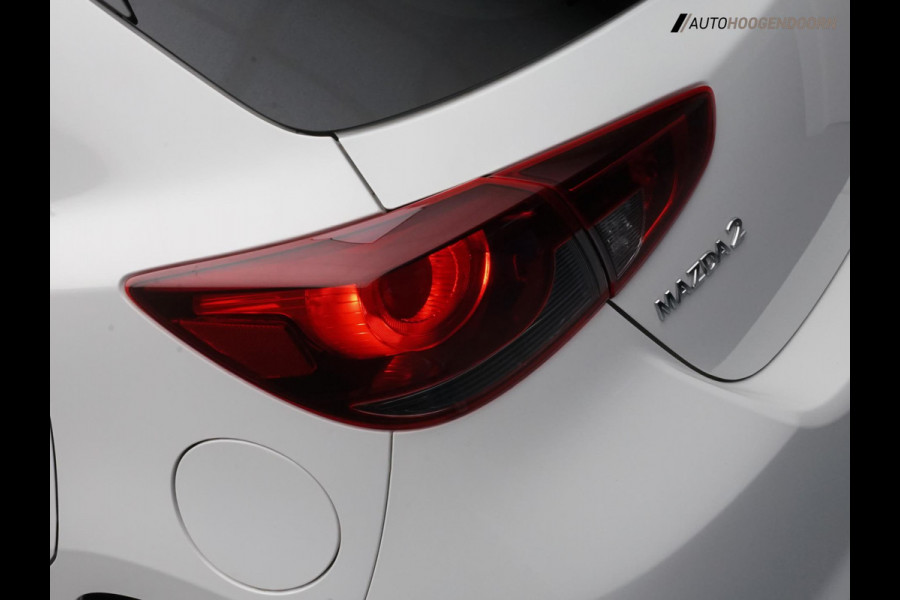 Mazda 2 1.5 Skyactiv-G Sportive (CAMERA,CRUISE,APPLE CARPLAY,SPORTSTOELEN,KEYLESS,AIRCO,LM-VELGEN,LED VERLICHTING,TOPCONDITIE)