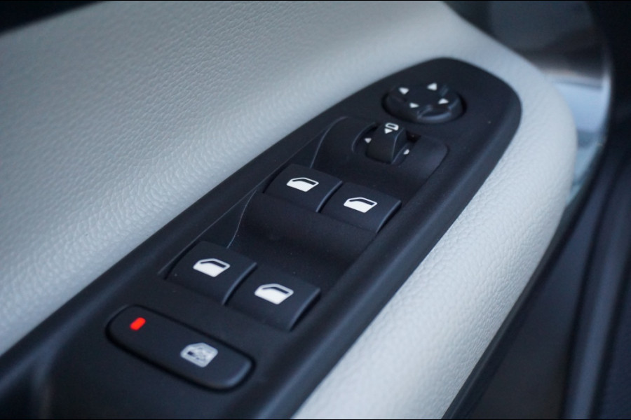 Fiat 600 1.2 Hybrid La Prima MEEST LUXE | LEDER | EL. KLEP | COMPLEET!!