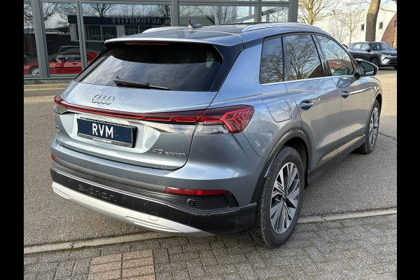 Audi Q4 e-tron 40 Launch edition Advanced Plus 77 kWh SOH 92% | S-Line interieur | Panoramadak | Stoelverwarming | Elektrische achterklep | Luxe bekleding | Rijklaar met 12 mnd BOVAG garantie