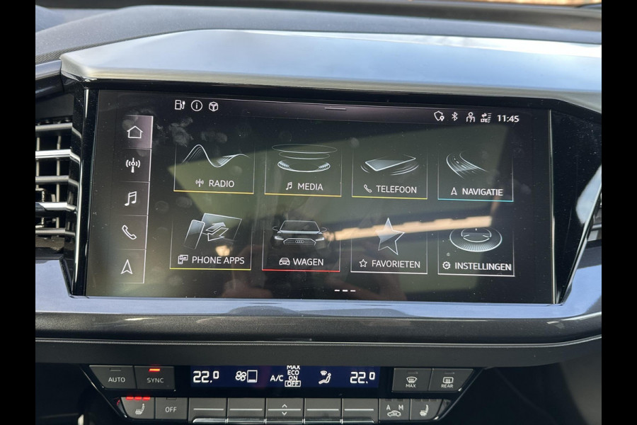 Audi Q4 e-tron 40 Launch edition Advanced Plus 77 kWh SOH 92% | S-Line interieur | Panoramadak | Stoelverwarming | Elektrische achterklep | Luxe bekleding | Rijklaar met 12 mnd BOVAG garantie