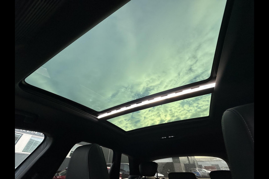 Audi Q4 e-tron 40 Launch edition Advanced Plus 77 kWh SOH 92% | S-Line interieur | Panoramadak | Stoelverwarming | Elektrische achterklep | Luxe bekleding | Rijklaar met 12 mnd BOVAG garantie