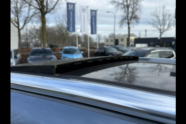 Audi Q4 e-tron 40 Launch edition Advanced Plus 77 kWh SOH 92% | S-Line interieur | Panoramadak | Stoelverwarming | Elektrische achterklep | Luxe bekleding | Rijklaar met 12 mnd BOVAG garantie