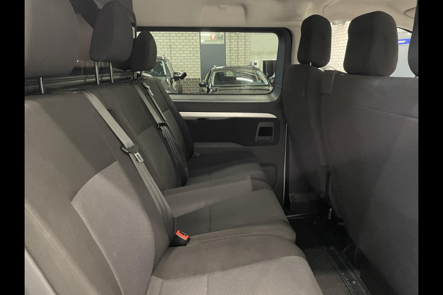 Peugeot Expert 2.0 BlueHDI 120 L3H1 Asphalt Dubbele Cabine Automaat Trekhaak Navigatie Apple Carplay/Android Auto Parkeersensoren Cruise Control Airco