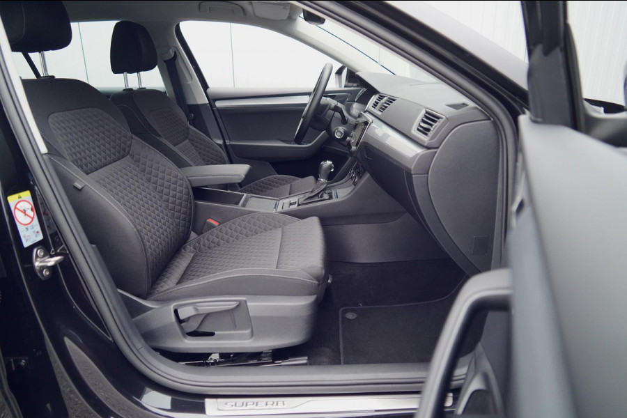 Škoda Superb Combi 1.5 TSI ACT Business Edition / NL-Auto / 48dkm NAP / Navi / Incl. BTW / Memory Seat
