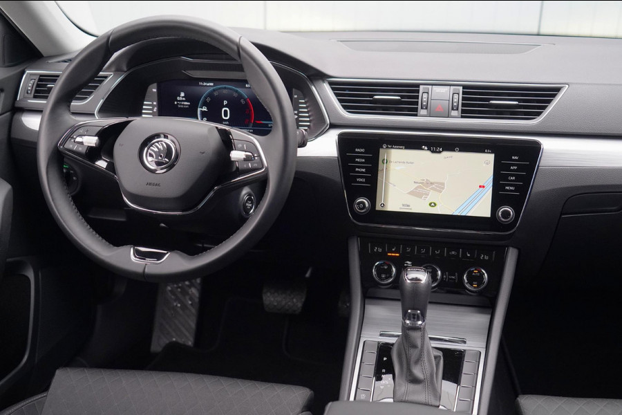Škoda Superb Combi 1.5 TSI ACT Business Edition / NL-Auto / 48dkm NAP / Navi / Incl. BTW / Memory Seat
