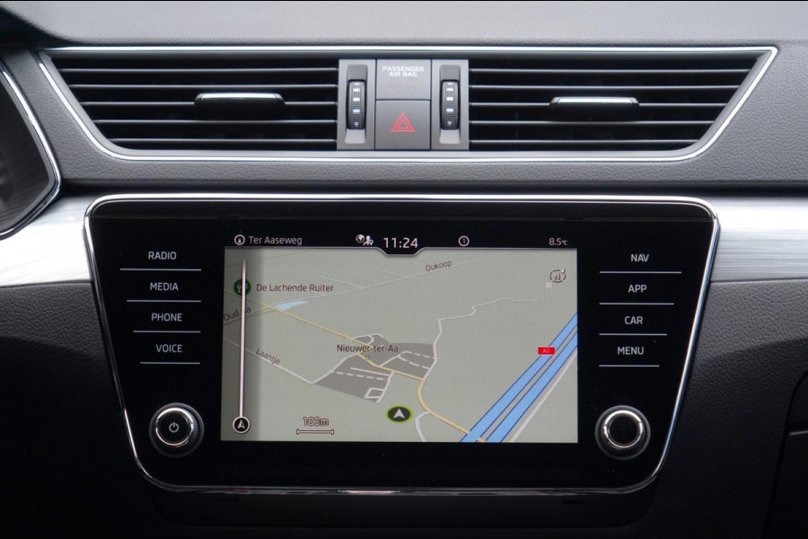 Škoda Superb Combi 1.5 TSI ACT Business Edition / NL-Auto / 48dkm NAP / Navi / Incl. BTW / Memory Seat