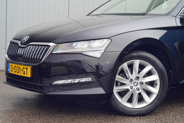 Škoda Superb Combi 1.5 TSI ACT Business Edition / NL-Auto / 48dkm NAP / Navi / Incl. BTW / Memory Seat