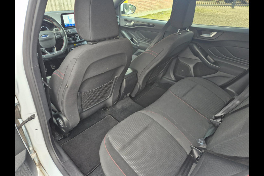 Ford FOCUS Wagon 1.0 EcoBoost ST Line Business LED, Navi