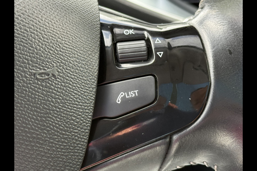 Peugeot 308 SW BWJ 2018 | 1.2PT 111PK Executive | NWE APK | LEER | PANO DAK | CLIMA | NAVI | CRUISE |