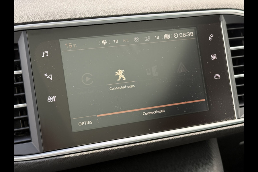 Peugeot 308 SW BWJ 2018 | 1.2PT 111PK Executive | NWE APK | LEER | PANO DAK | CLIMA | NAVI | CRUISE |