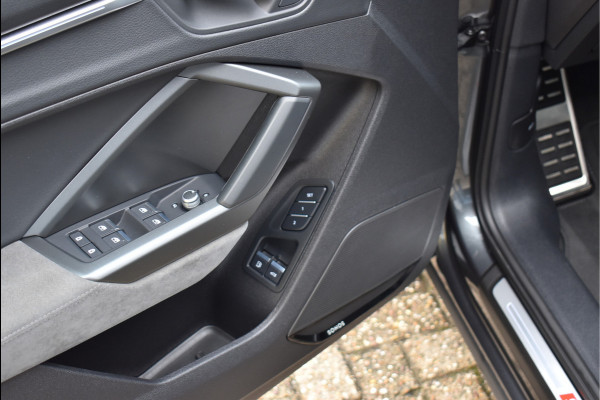 Audi Q3 45 TFSI e S-Line 245 Pk Pano Memory Sonos Leder Navi Keyless Camera 20 Inch