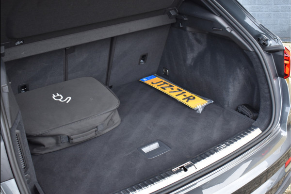 Audi Q3 45 TFSI e S-Line 245 Pk Pano Memory Sonos Leder Navi Keyless Camera 20 Inch