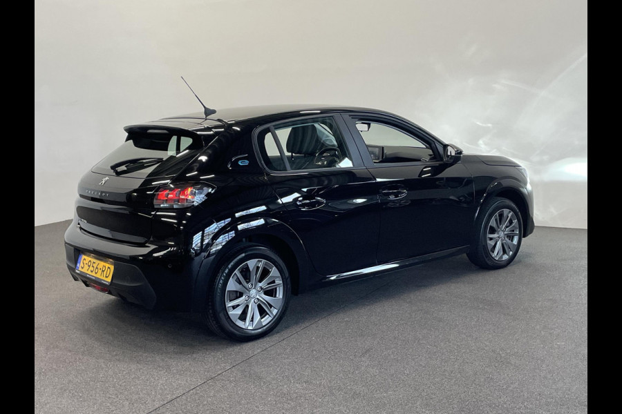 Peugeot e-208 EV Active Pack 50 kWh SOH 100% Airco Navi Carplay Cruise Control PDC Achter Full LED 16" LM Velgen