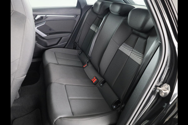 Audi A3 Sportback 40 TFSI e Advanced edition 204 pk S-tronic | Verlengde garantie | Navigatie | Parkeersensoren (Park assist) | Achteruitrijcamera | Adaptieve cruise control | Stoelverwarming |