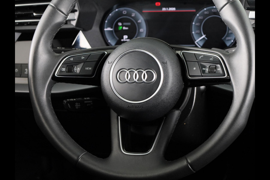 Audi A3 Sportback 40 TFSI e Advanced edition 204 pk S-tronic | Verlengde garantie | Navigatie | Parkeersensoren (Park assist) | Achteruitrijcamera | Adaptieve cruise control | Stoelverwarming |