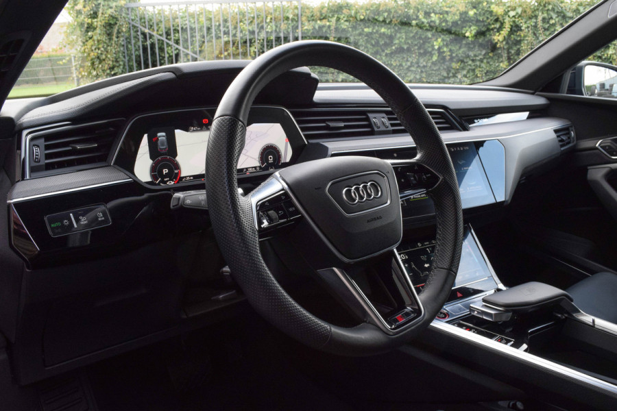 Audi e-tron S Quattro 371kW / Standkachel/ Luchtvering/ Bang & Olufsen Sound System/ Panoramadak/ Trekhaak/