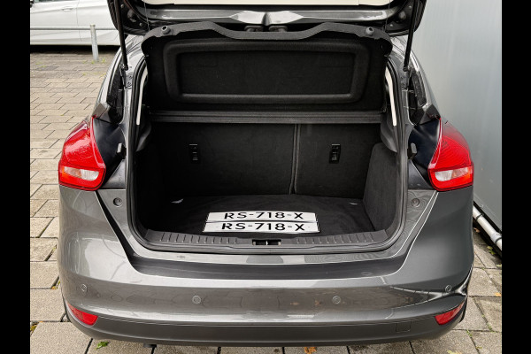 Ford Focus BWJ 2018 | 1.0 126PK Titanium | TREKHAAK | SCHUIFDAK | CLIMA | CAMERA | CARPLAY | NAVI | CRUISE | 2X PDC |