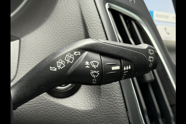 Ford Focus BWJ 2018 | 1.0 126PK Titanium | TREKHAAK | SCHUIFDAK | CLIMA | CAMERA | CARPLAY | NAVI | CRUISE | 2X PDC |