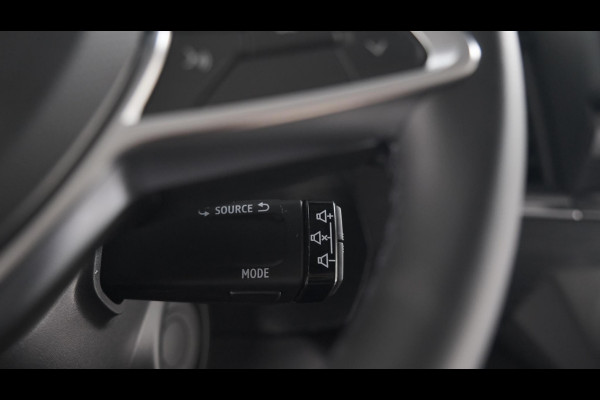 Renault Trafic 2.0 Blue dCi EDC 170 T29 L2H1 Extra DC | 6 Zitlplaatsen | Camera | Navigatie | Climate Control | Dubbele Cabine