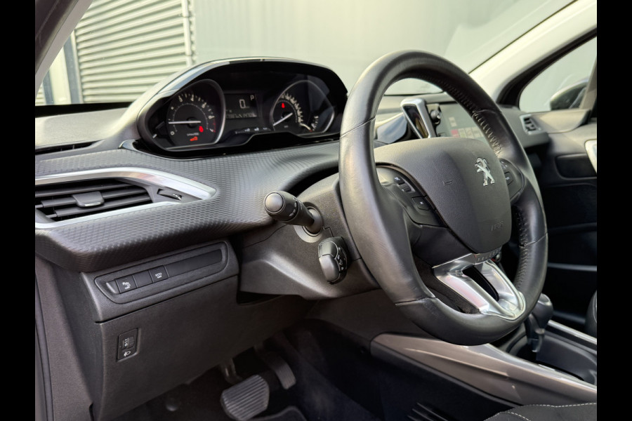 Peugeot 2008 BWJ 2018 | 1.2PT 110PK Blue Lion | AIRCO | NAVI | CRUISE | PDC | CARPLAY | DAB+ |