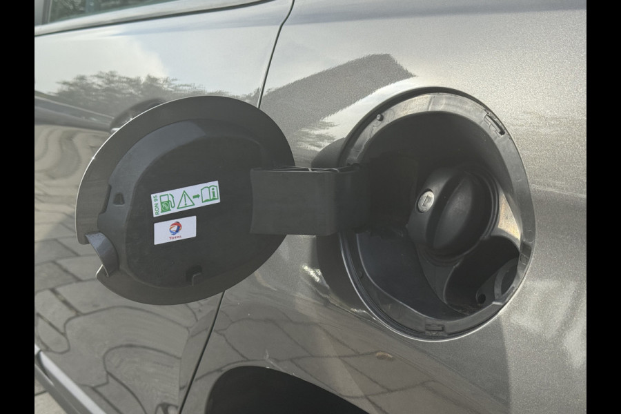 Peugeot 2008 BWJ 2018 | 1.2PT 110PK Blue Lion | AIRCO | NAVI | CRUISE | PDC | CARPLAY | DAB+ |