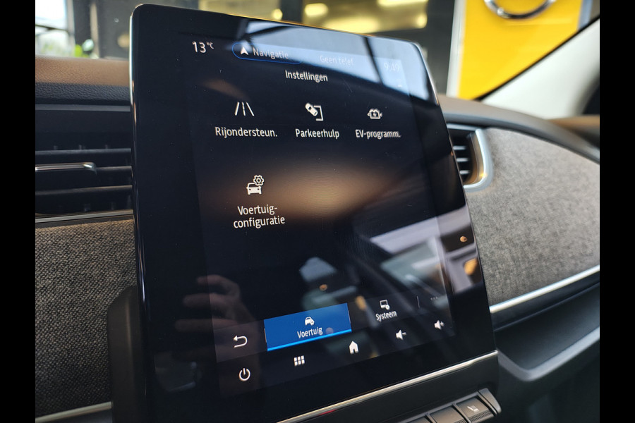 Renault ZOE R135 Intens 52 kWh SOH 92% Fase 3 Warmtepomp Apple Carplay Android Auto Navi Ecc Cruise Control Camera Pdc Lane Assist Stoel+Stuurverwarming Regen-Lichtsensor Parkeerhulp Dodehoek Lmv Privacy Glas Facelift model Eigen Accu Zeer compleet