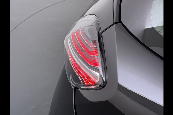 Renault ZOE R135 Intens 52 kWh SOH 92% Fase 3 Warmtepomp Apple Carplay Android Auto Navi Ecc Cruise Control Camera Pdc Lane Assist Stoel+Stuurverwarming Regen-Lichtsensor Parkeerhulp Dodehoek Lmv Privacy Glas Facelift model Eigen Accu Zeer compleet