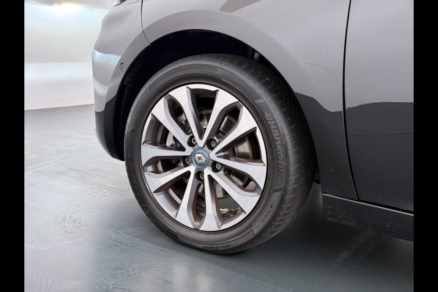 Renault ZOE R135 Intens 52 kWh SOH 92% Fase 3 Warmtepomp Apple Carplay Android Auto Navi Ecc Cruise Control Camera Pdc Lane Assist Stoel+Stuurverwarming Regen-Lichtsensor Parkeerhulp Dodehoek Lmv Privacy Glas Facelift model Eigen Accu Zeer compleet