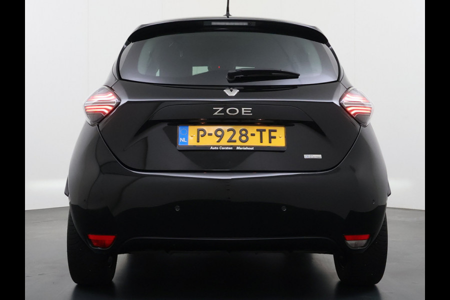 Renault ZOE R135 Intens 52 kWh SOH 92% Fase 3 Warmtepomp Apple Carplay Android Auto Navi Ecc Cruise Control Camera Pdc Lane Assist Stoel+Stuurverwarming Regen-Lichtsensor Parkeerhulp Dodehoek Lmv Privacy Glas Facelift model Eigen Accu Zeer compleet